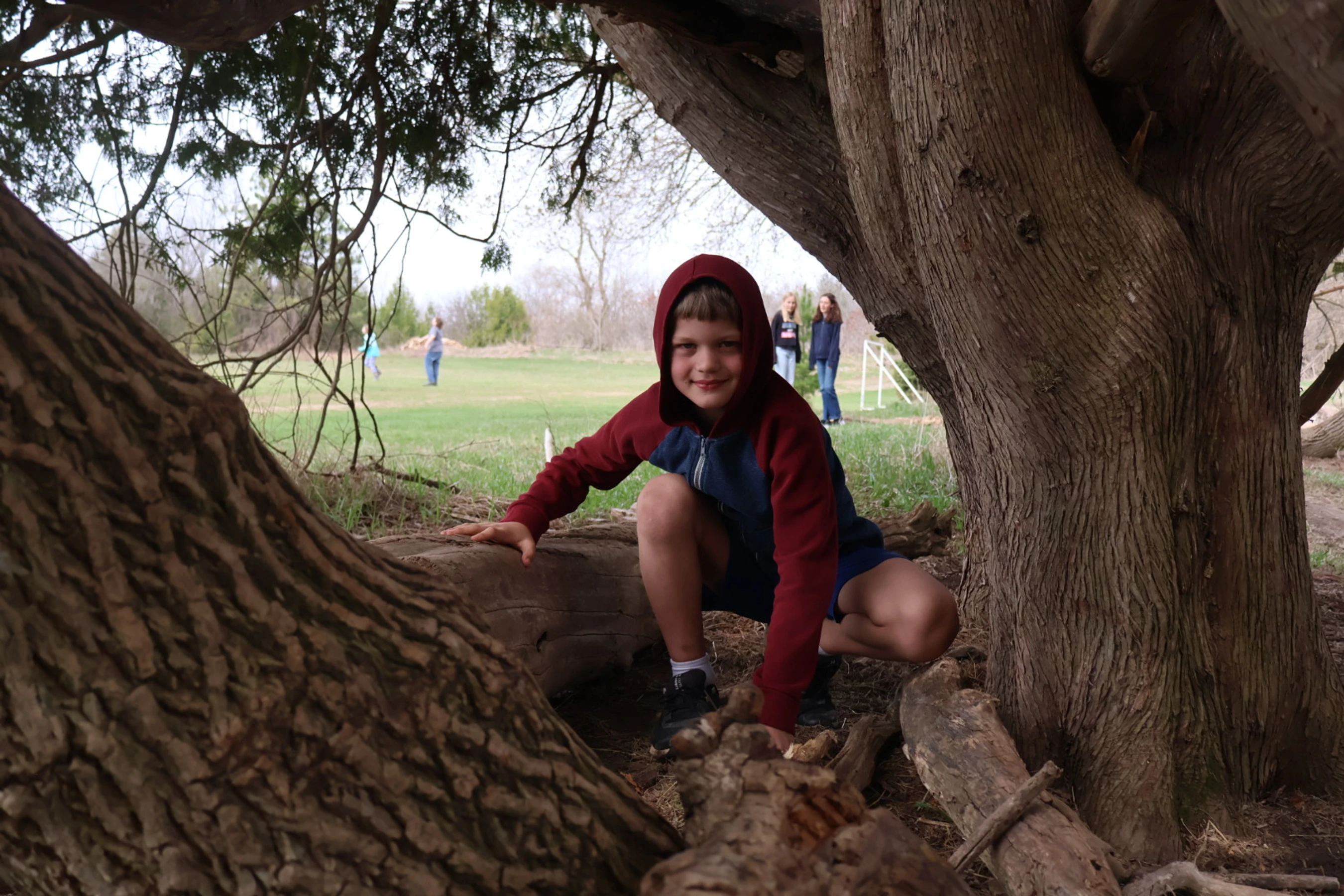 <span style="color:var(--primary-color-bg)">Outdoor Education</span>