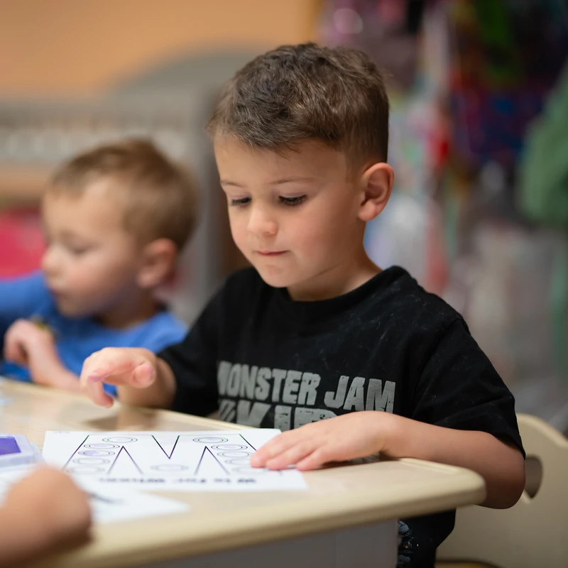 <span style="color:var(--secondary-color-bg)">Why Firefly Academy?</span>