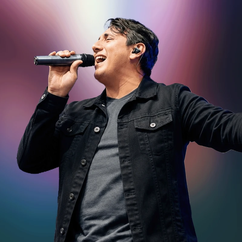 <span style="font-weight: normal;"><i>Pastor</i></span><br>Bequer Rodríguez