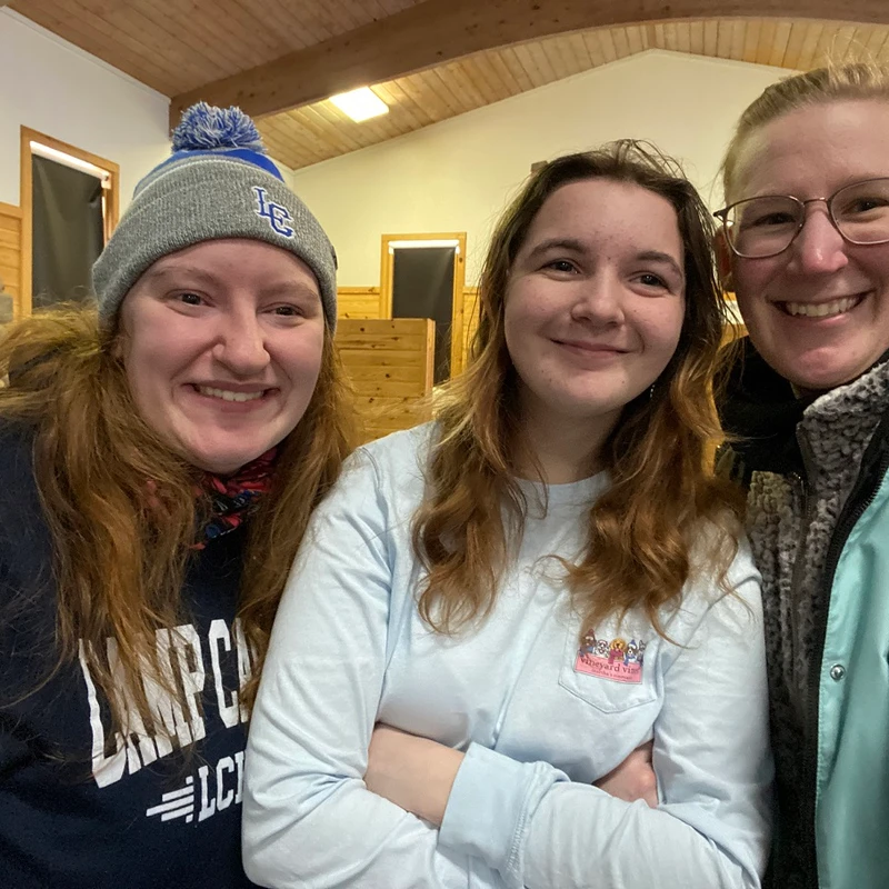 <b>Youth Ministries</b>