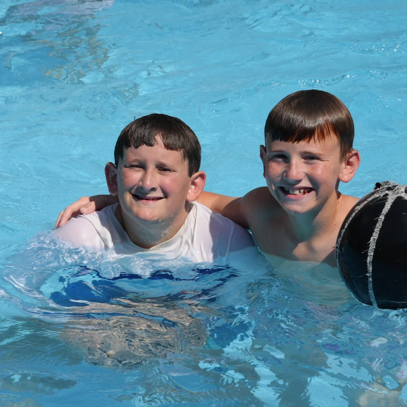 <span style="color:var(--primary-color-bg)">Fun. Friends. Faith.</span>