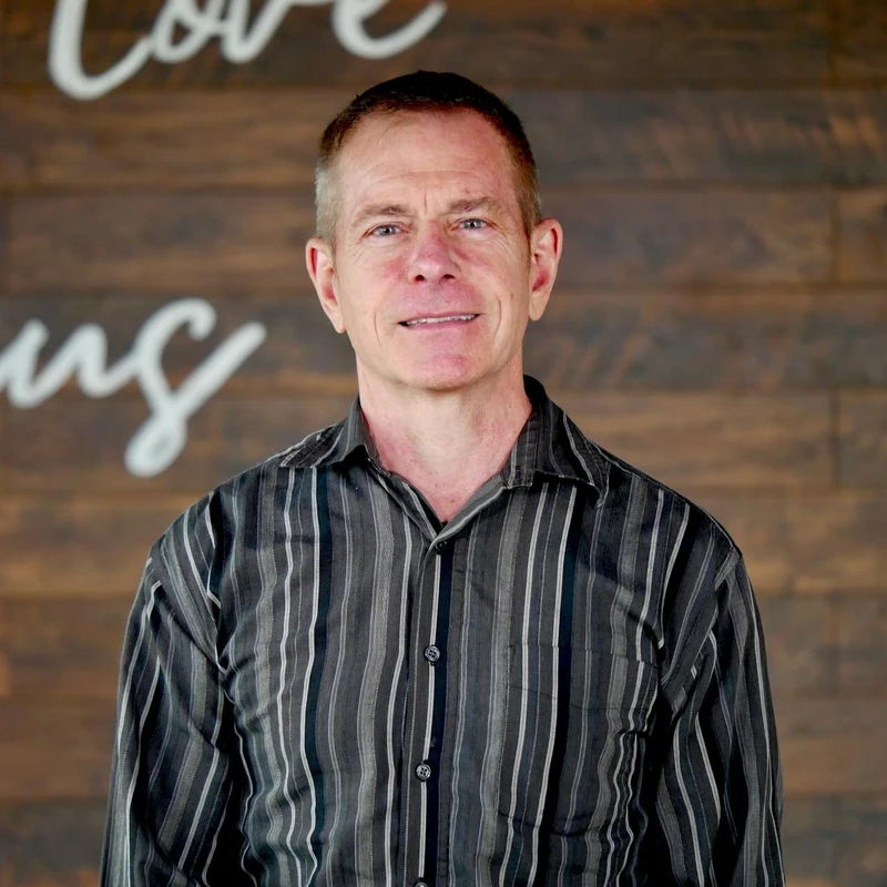 <span class="h6" style="font-size: 24px;">Keith Megehee<br></span><span class="h6" style="font-weight: normal;">Pastor</span>