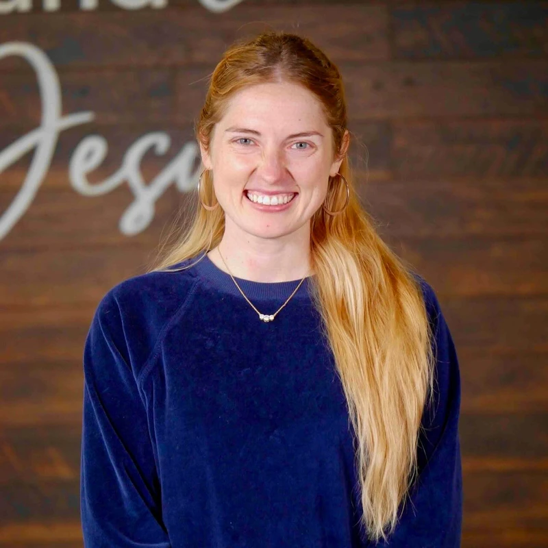 <span class="h6" style=""><span style="font-size: 24px;">Hannah Kenney<br></span></span><span class="h6" style="font-weight: normal;">Director of Next Steps</span>