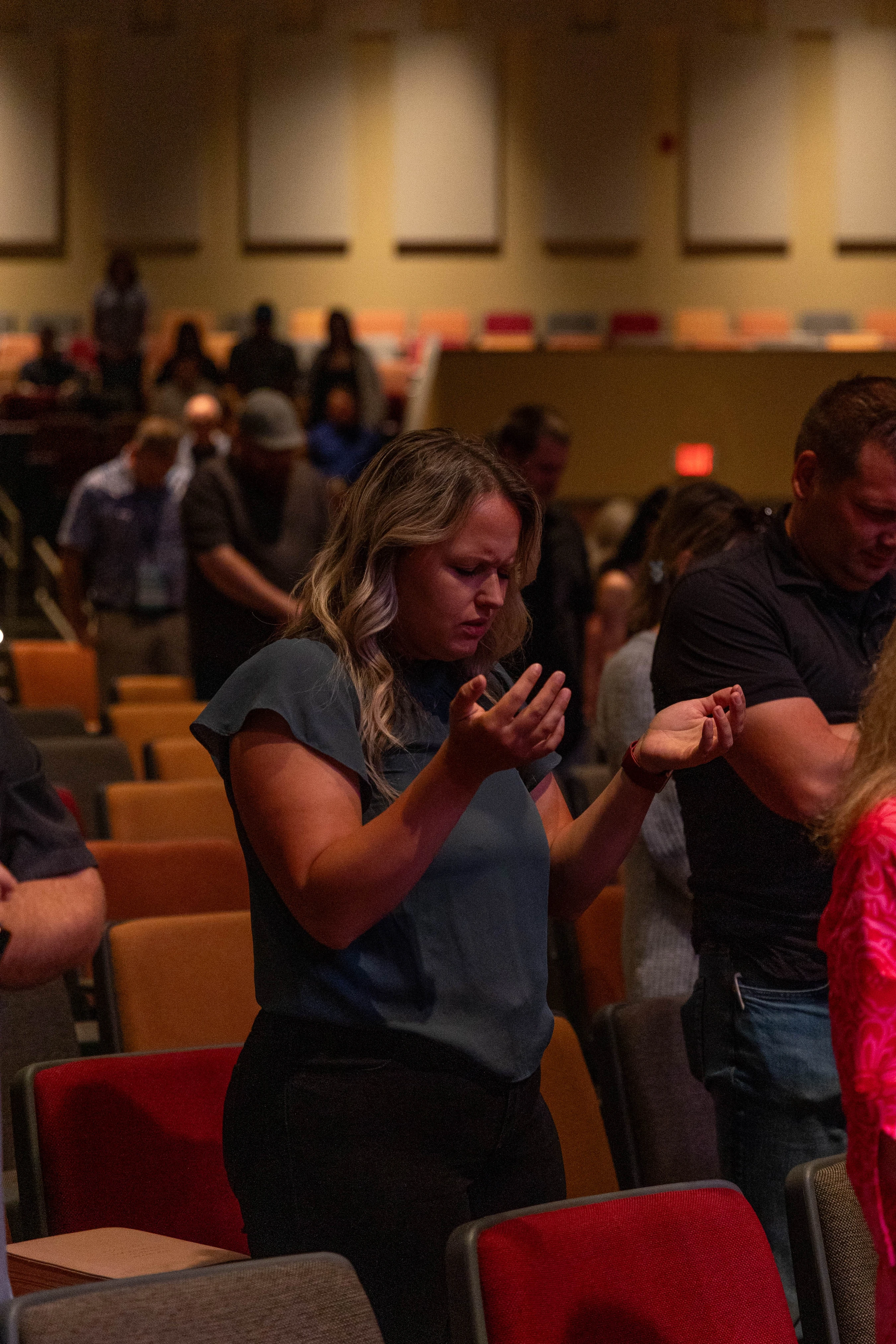 <span style="color:var(--secondary-color-bg)">Do You Get Bored While Praying?</span>