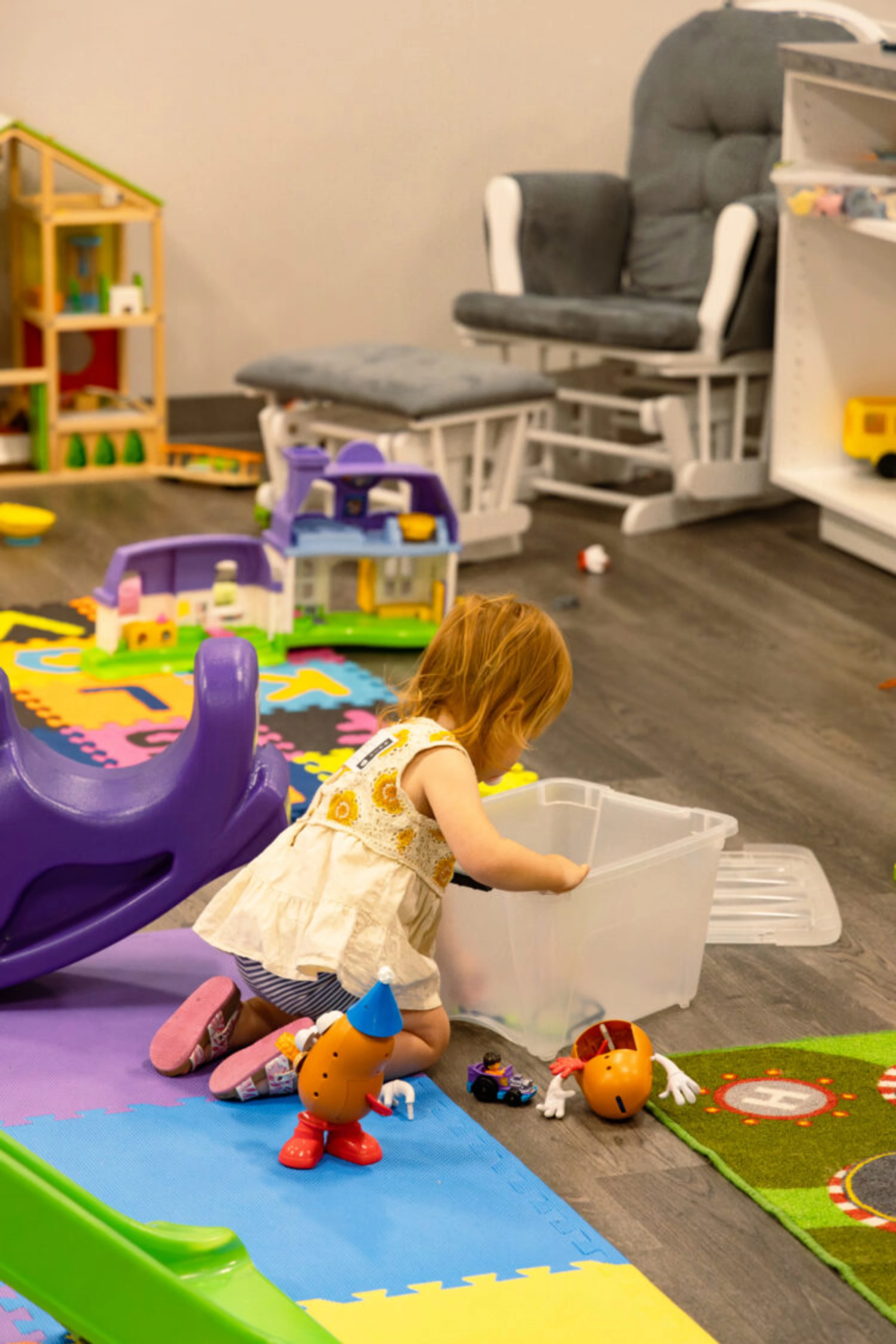 A Safe Place for Kids to <span style="font-weight: normal;"><i><span style="color:var(--primary-color-bg)">Learn and Grow</span></i></span>