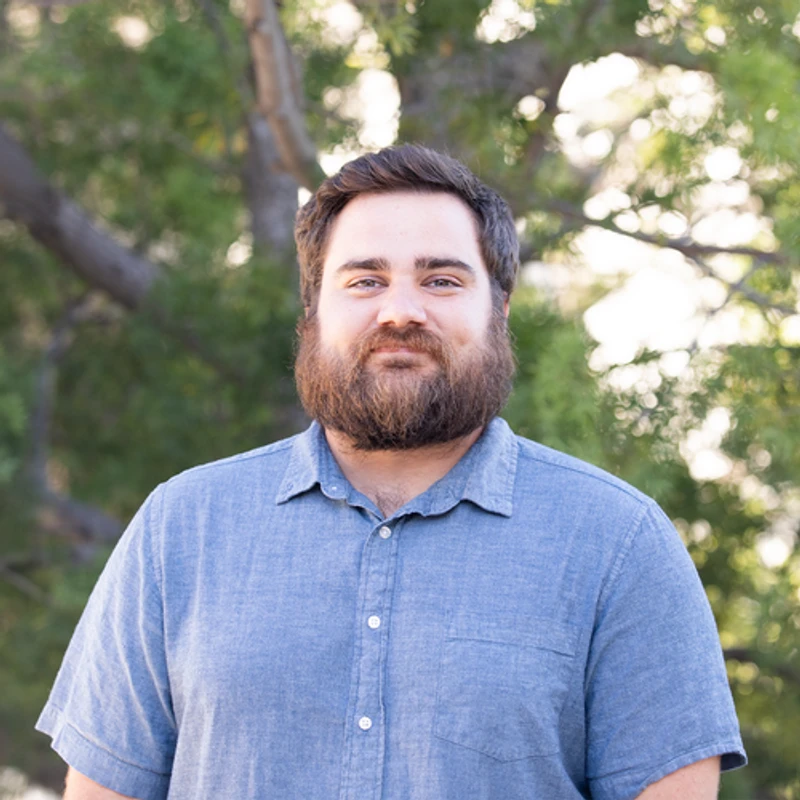 <span style="color:var(--secondary-color-bg)"><span style="letter-spacing: 0.25rem;">STUDENT MINISTRIES PASTOR</span></span>
