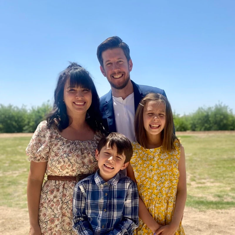 <span style="color:var(--secondary-color-bg)">MEET THE PASTOR</span>