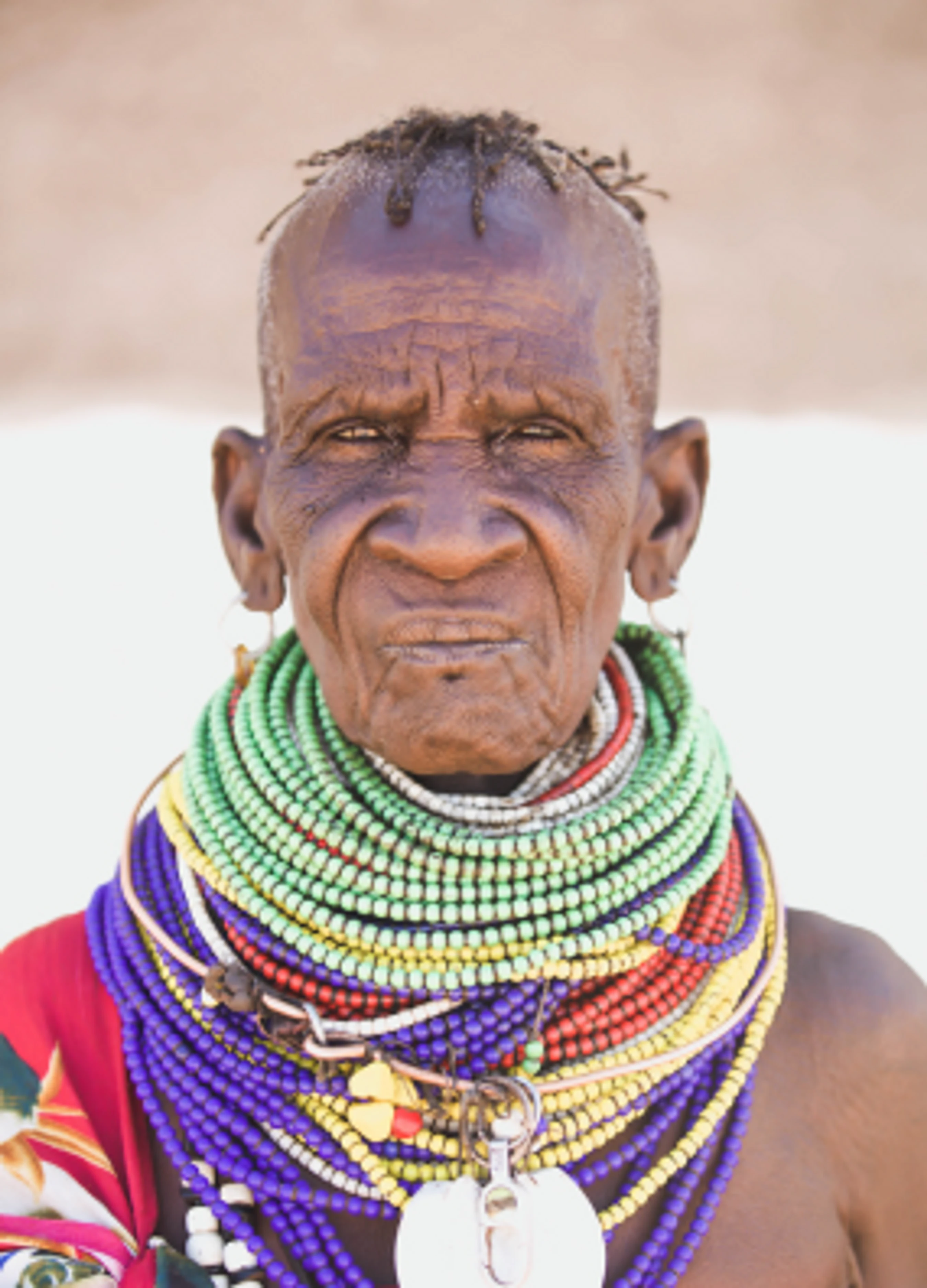 NAMINAE AKAI