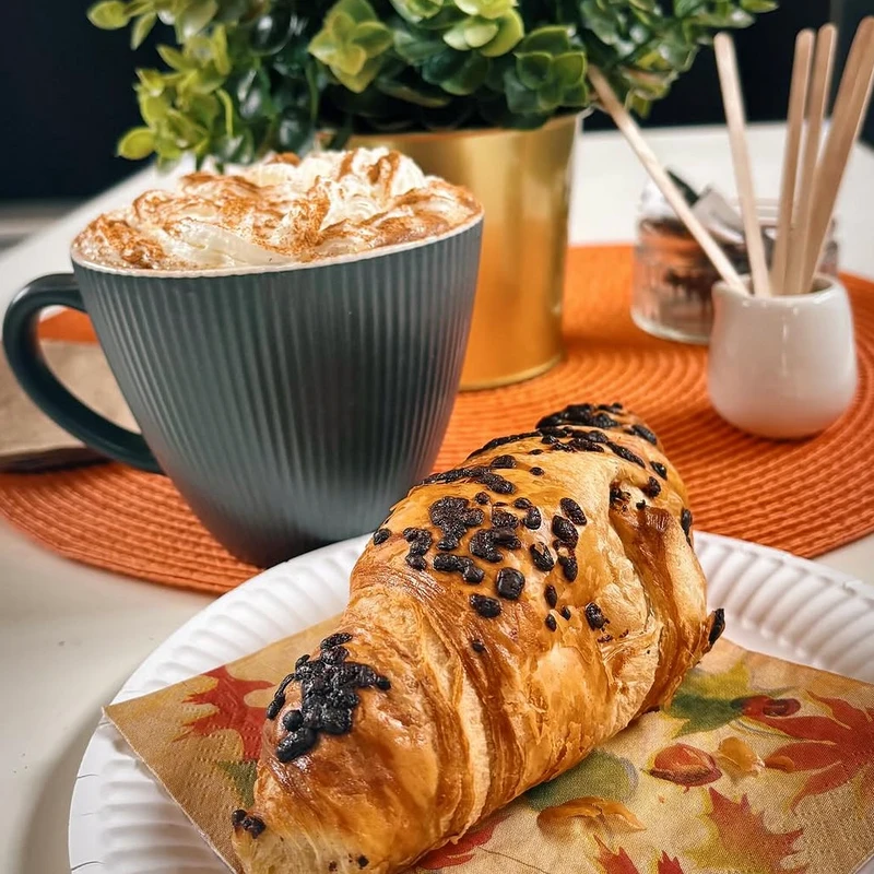 Cafe 2:42