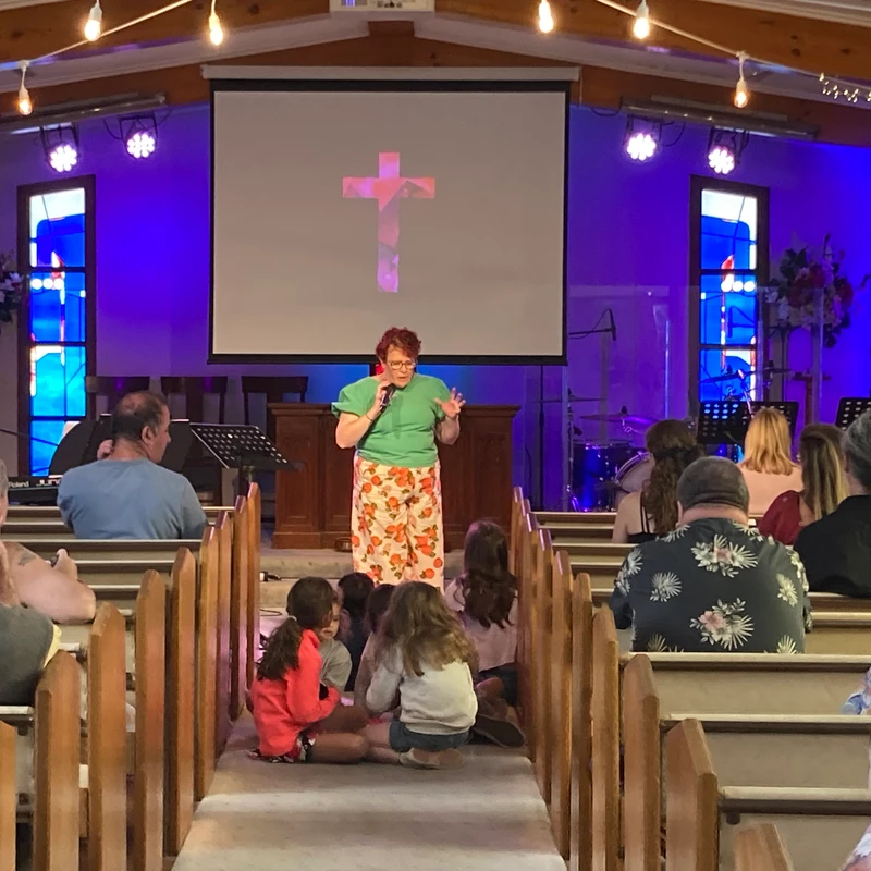 <i><span style="color:var(--secondary-color-bg)">Helping Kids</span></i> Know and Follow Jesus