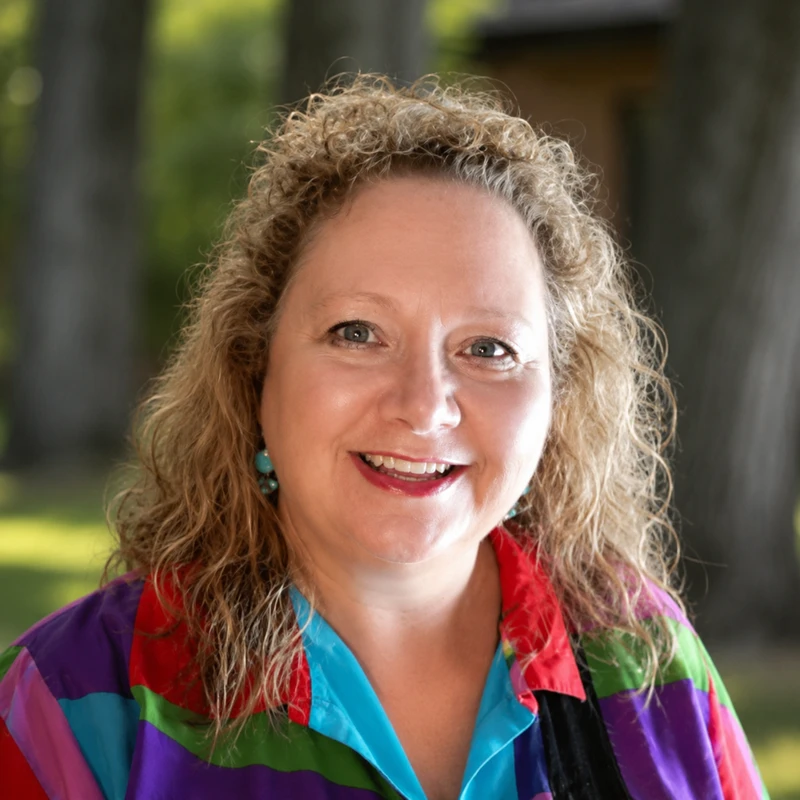 Robin Hughes<br><span style="font-weight: normal;">Worship Minister</span>