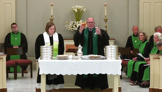 <b>Communion</b>