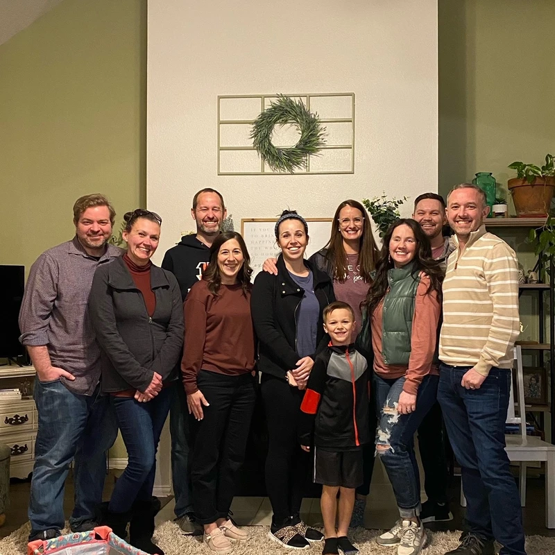 Find Community and <i><span style="color:var(--primary-color-bg)">Encouragement</span></i>