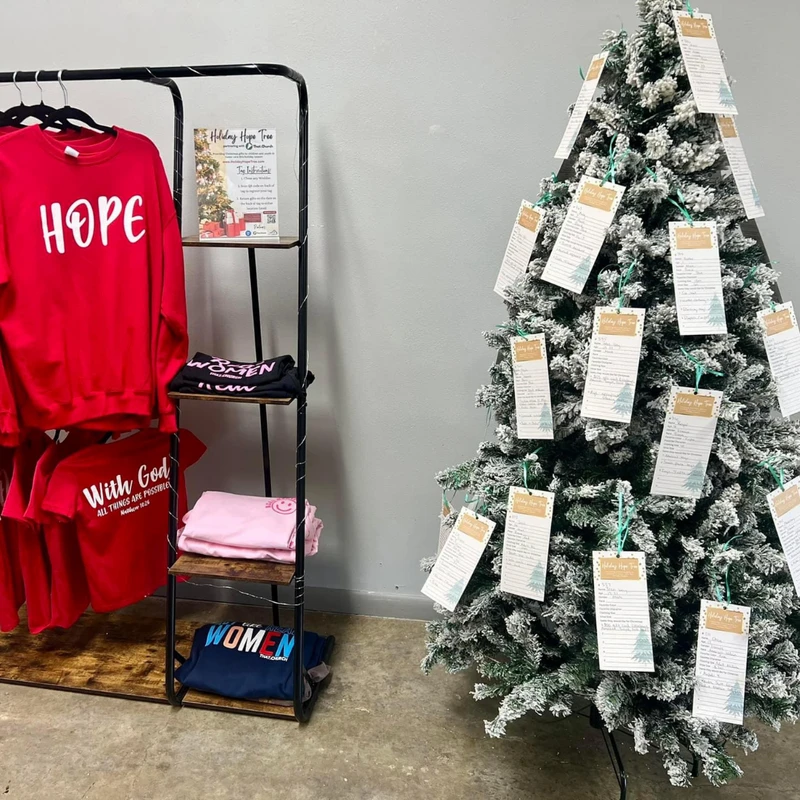 Sherwood Campus Holiday Hope Tree