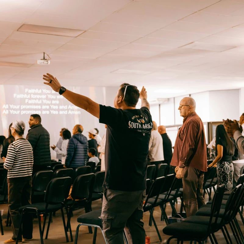 <span class="h6">JOIN US DURING THE WEEK</span>