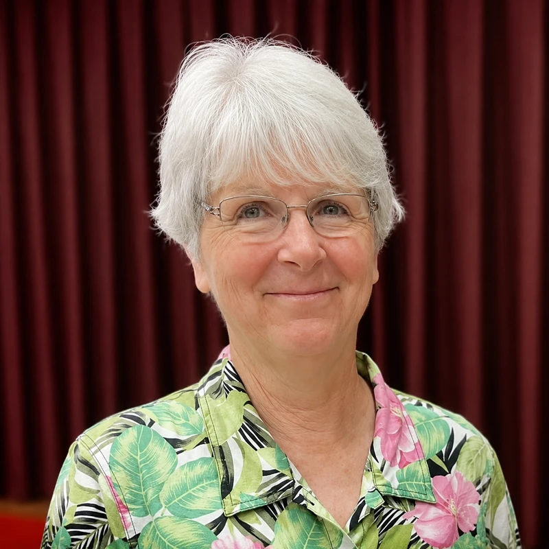 Brenda Moore<br><span style="font-weight: normal;"><i>Office Administrator </i></span>