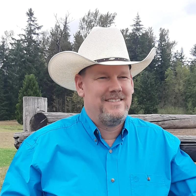 Meet Our <span style="color:var(--primary-color-bg)">Senior Pastor</span>