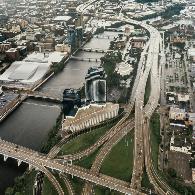 <span style="color:var(--tertiary-color-bg)">Why Grand Rapids?</span>