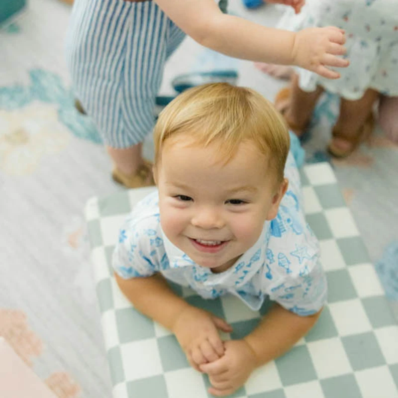 <span style="font-weight:900">NURSERY</span>