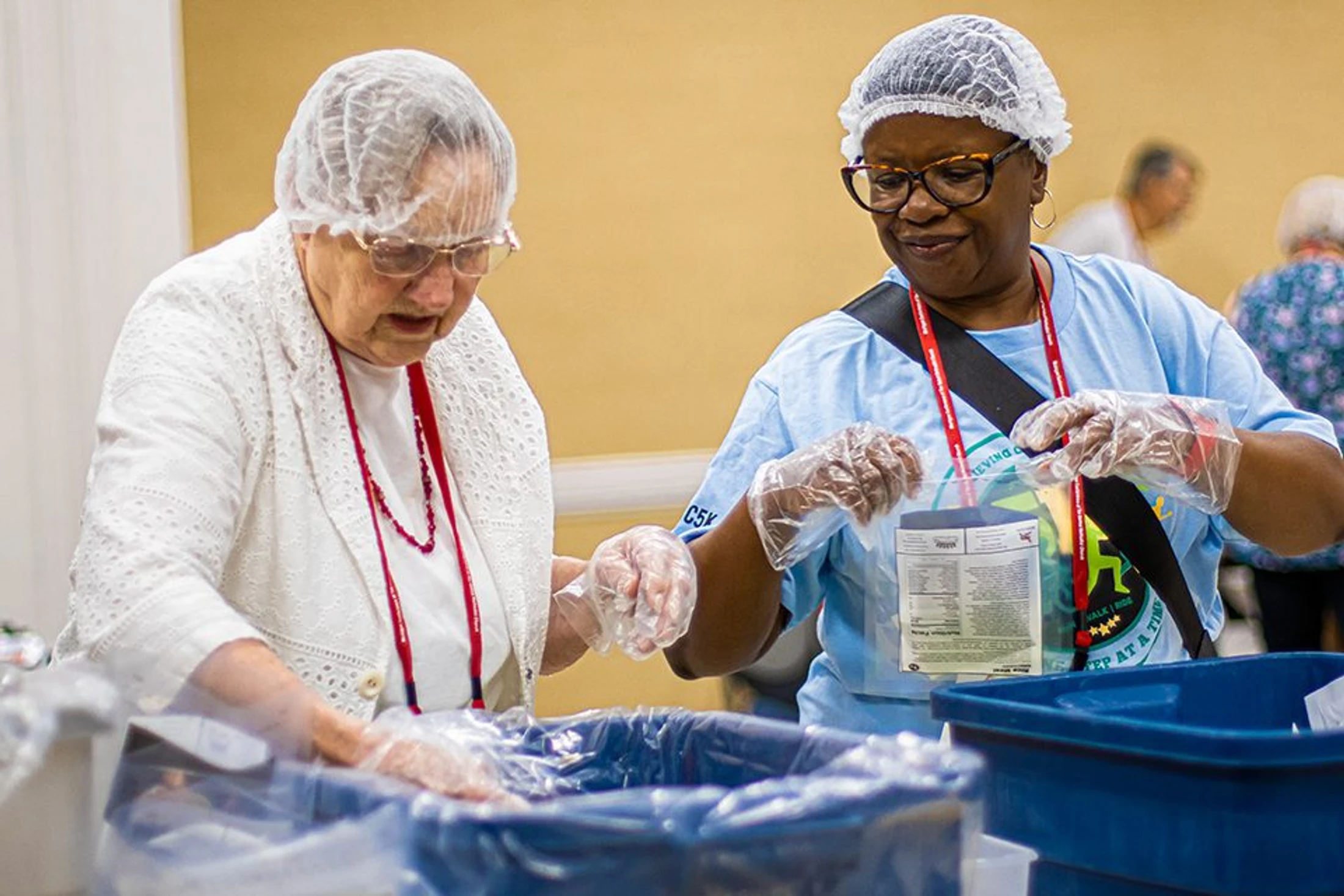 Midwest Mission Rice Meal Packing