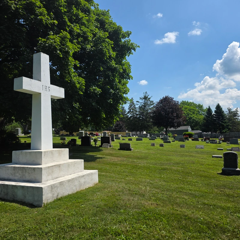 <span style="color:var(--secondary-color-bg)">Grave Plots</span>