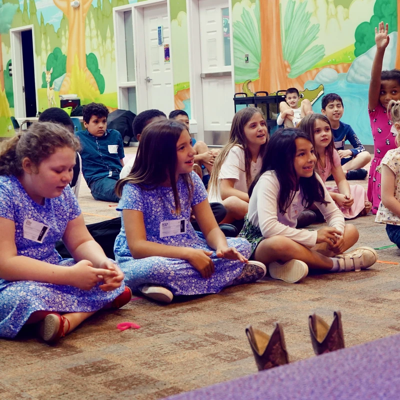 <span class="h2"><b>YOUR KIDS ARE IN GOOD HANDS</b></span>