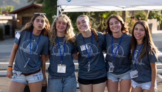 <p>Volunteer for VBS</p>

