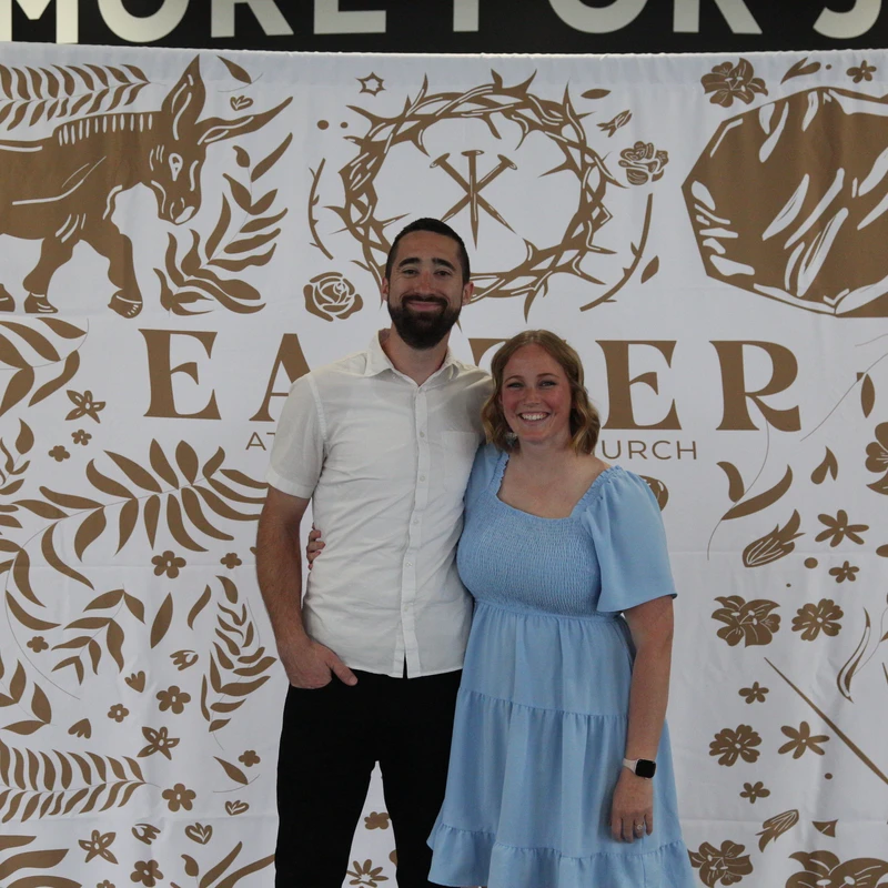 MEET PASTORS MATT & LIZZ