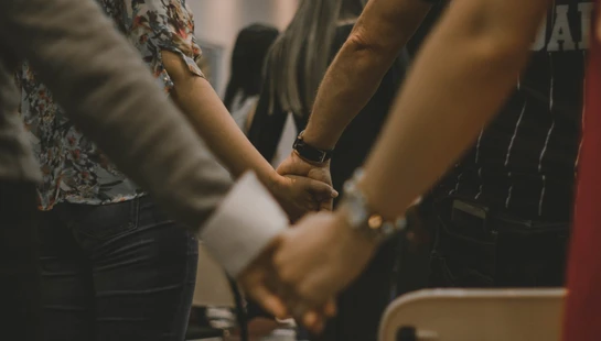 Casual Service<br>Sunday 9:30 am