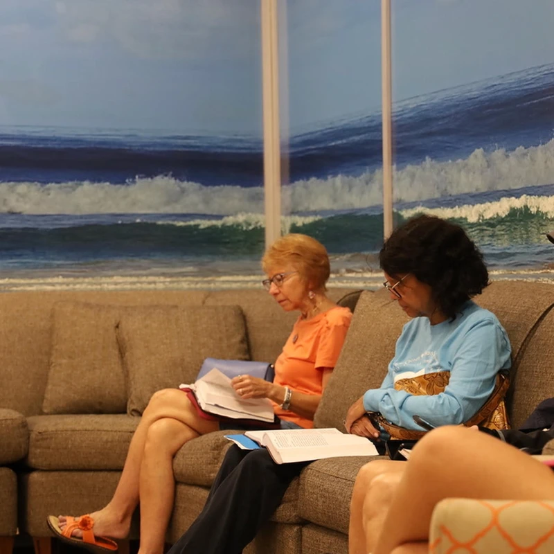 <span class="h2">Women's Bible Study</span>