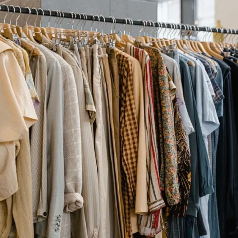 Ropa para mujeres (Referencia)