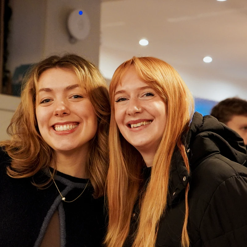 <span style="line-height: 1.5rem;"><span style="letter-spacing: 0.01rem;"><span style="color:var(--primary-color-bg)">01. Meet new people and enjoy good food together.</span></span></span>