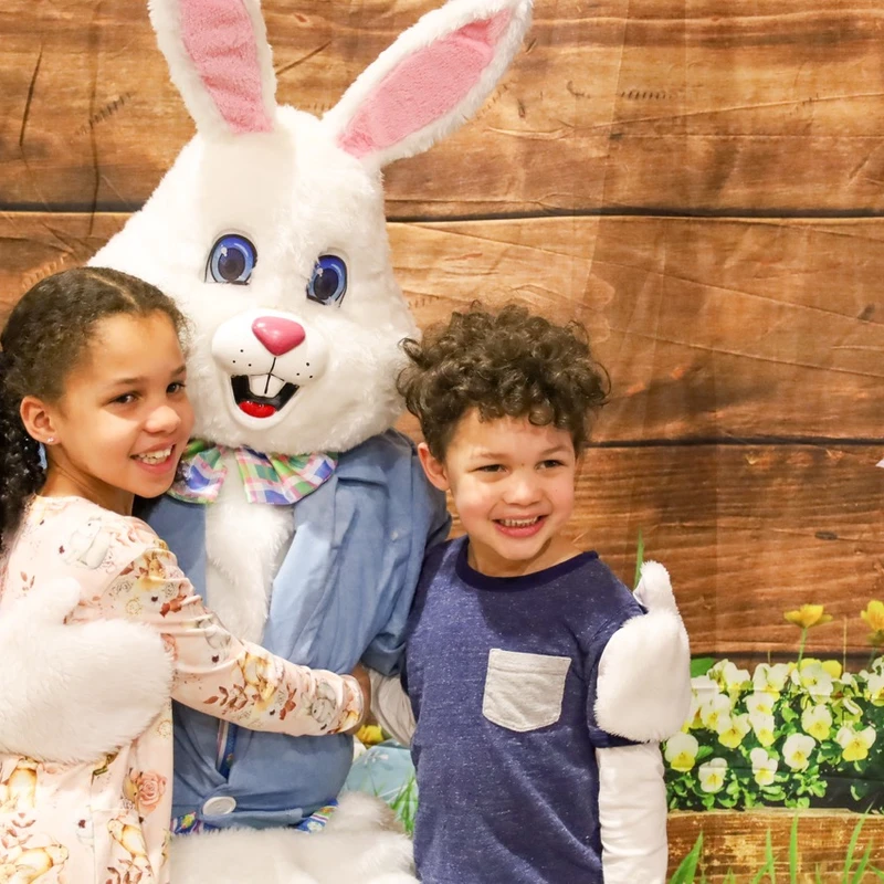<span style="color:var(--tertiary-color-bg)">Additional Kids’ Activities</span>