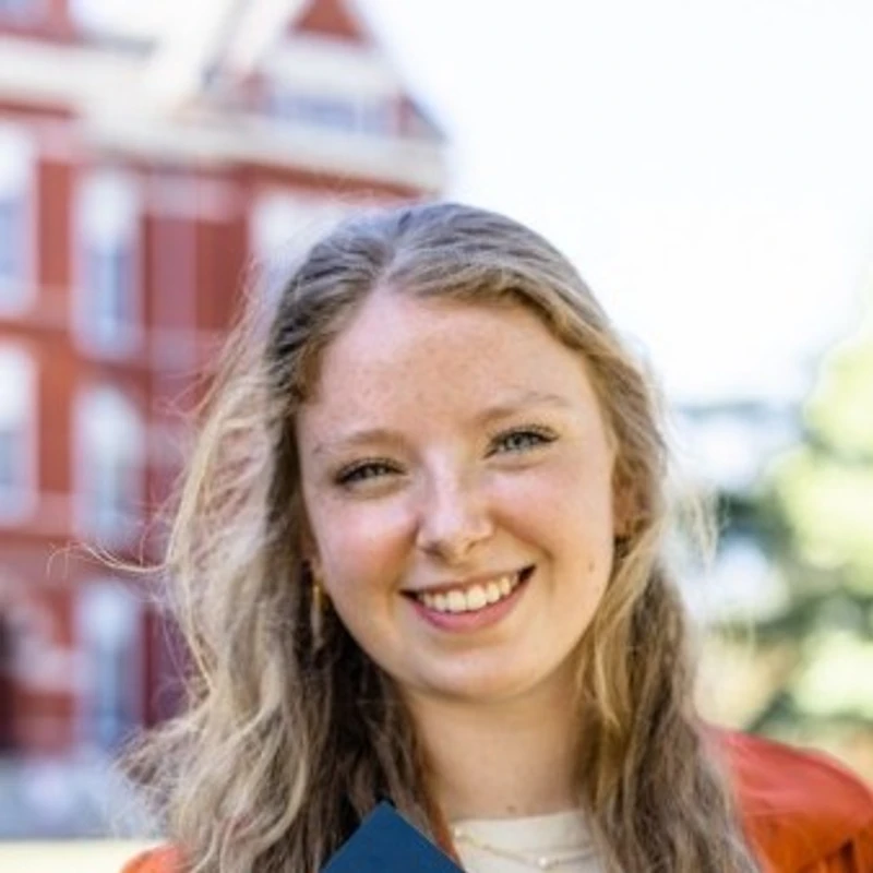 <i>Megan Jackson</i>