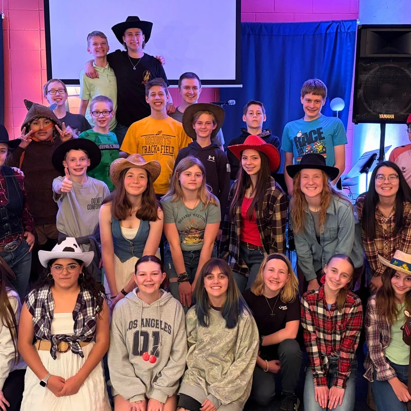 Middle School Ministry (Grades 6-8)