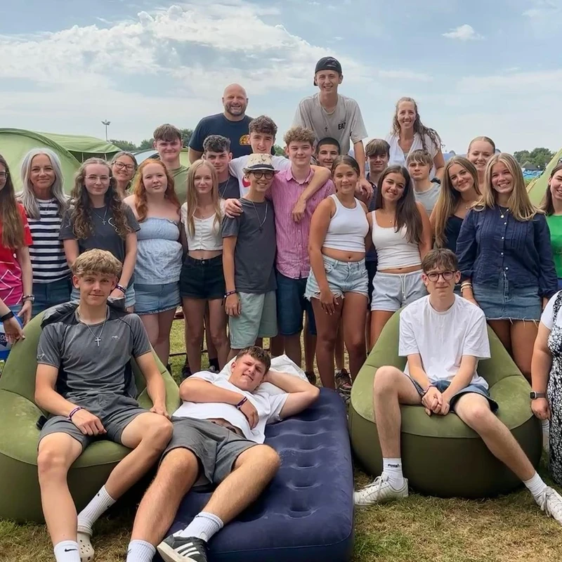 <span style="color:var(--primary-color-bg)">Youth Ministry</span>